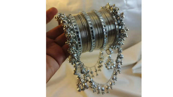 Best Selling Steel Metal Bangle's Set